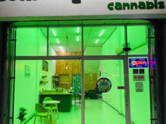 เติมกัญ 4:20 Cannabis shop front in Udon Thani, Thailand. Weed dispensary with open sign.