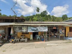 กรกัญชาส่งออก cannabis shop exterior, Huai Yot District, Trang, Thailand. Local weed dispensary.