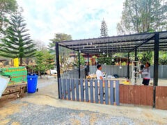กัญชาเขาค้อ weed shop under construction in Khao Kho, Phetchabun, Thailand. Open air. Cannabis flowers and smoking accessories.